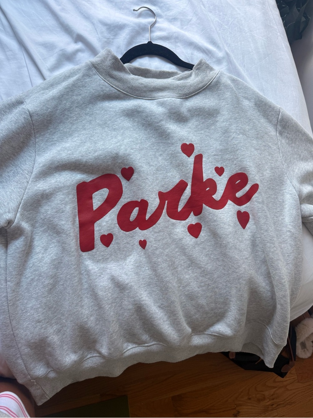 Parke Valentine’s Day MockNeck Crewneck size L/XL

Worn a handful of times!